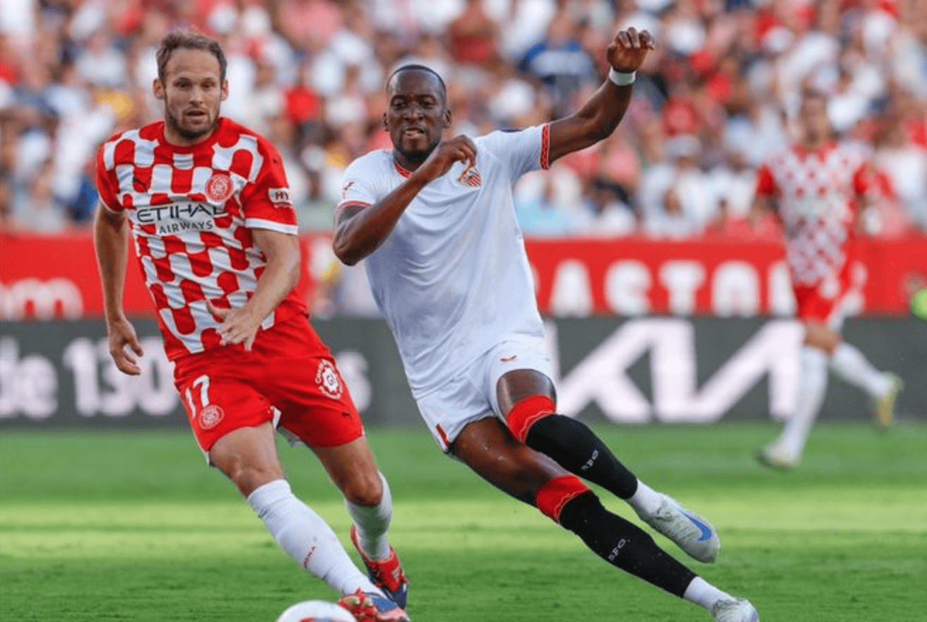 阿伦主场大捷，稳固联赛领先地位