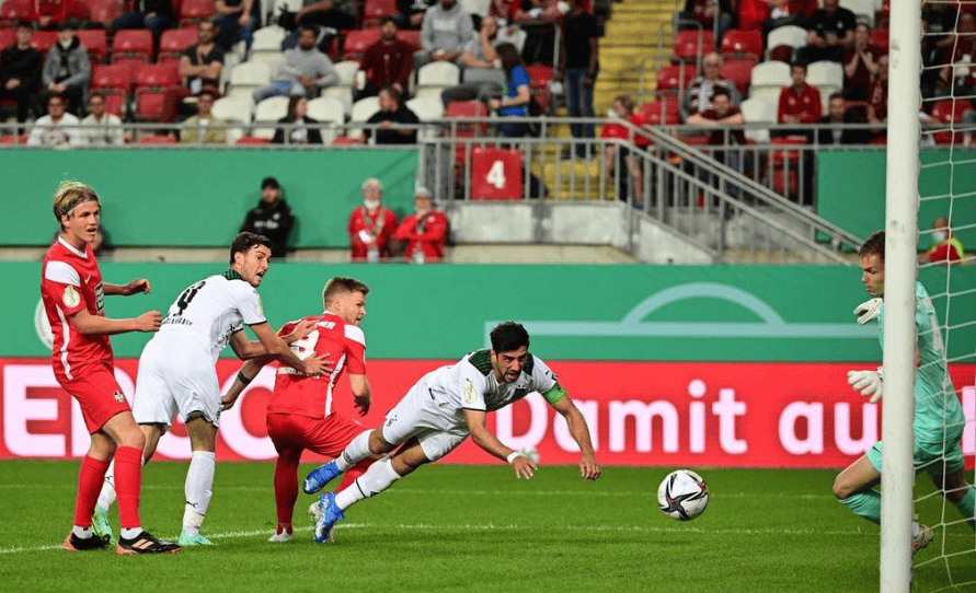 法兰克福期待主场击败门兴格拉德巴赫 法兰克福期待主场击败门兴格拉德巴赫